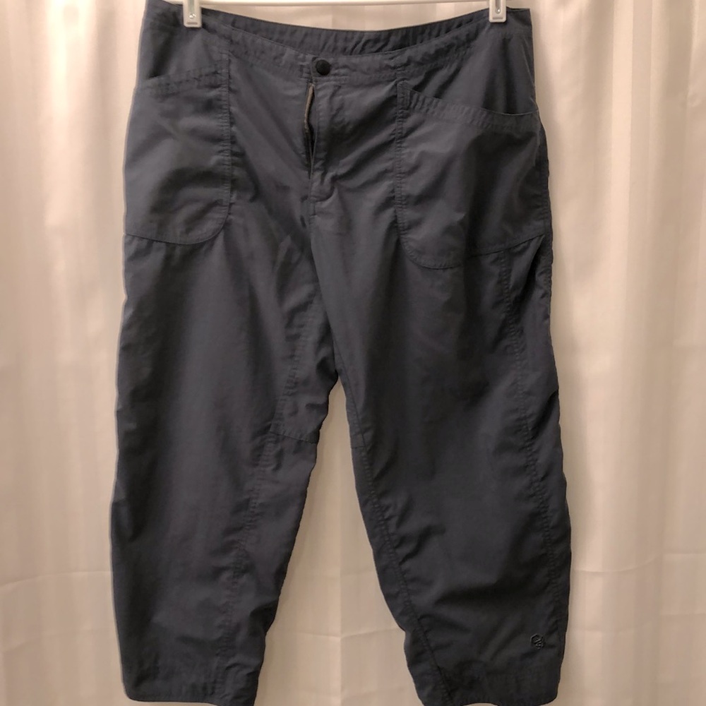 Mountain Hardwear capri’s